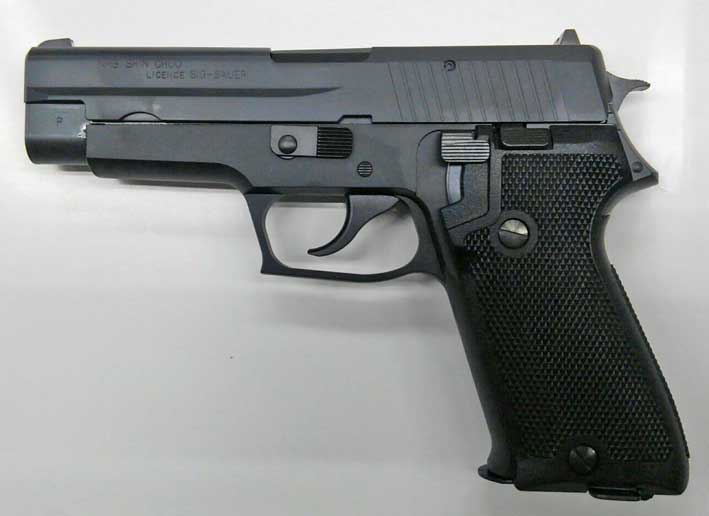 タナカ「SIG P220 IC GBB 航空自衛隊 9mm拳銃 」